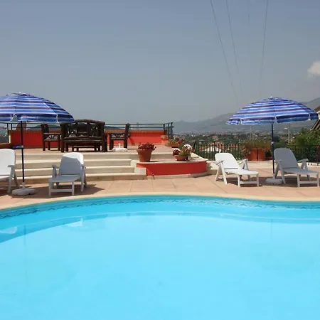 شقة Ischia Con Vista Mare مينتورنو
